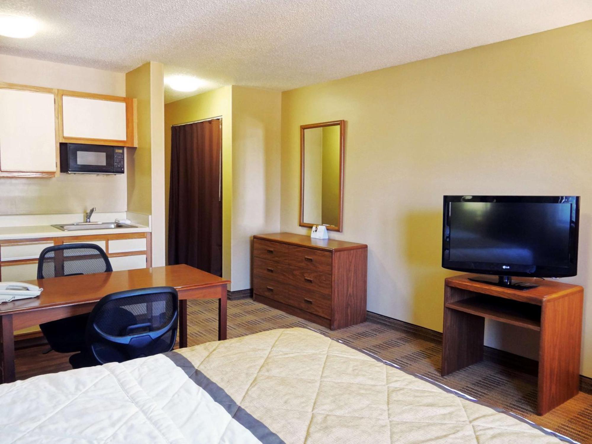 Extended Stay America Suites - Fort Lauderdale - Cypress Creek - Nw 6Th Way Exteriör bild
