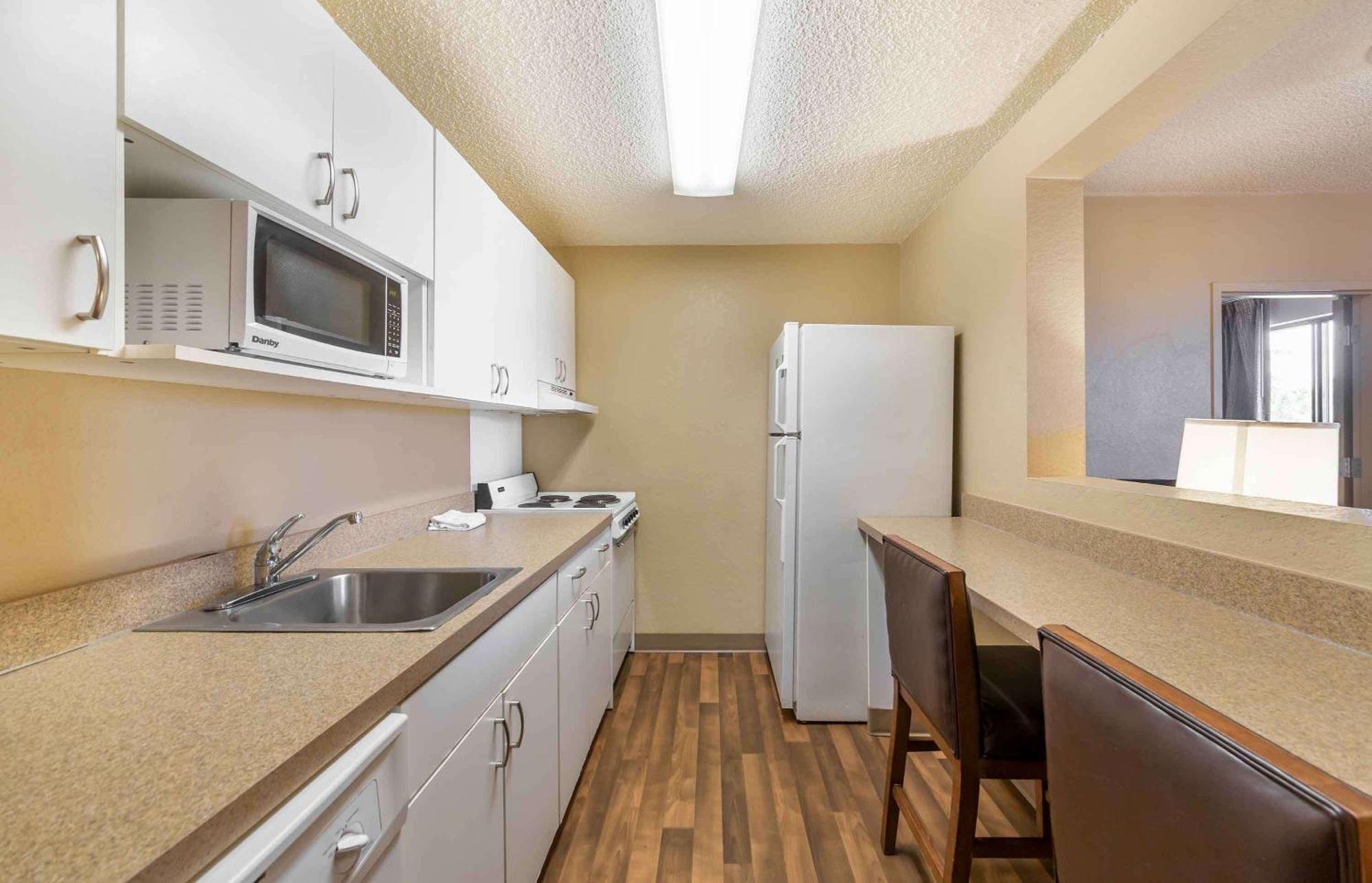 Extended Stay America Suites - Fort Lauderdale - Cypress Creek - Nw 6Th Way Exteriör bild