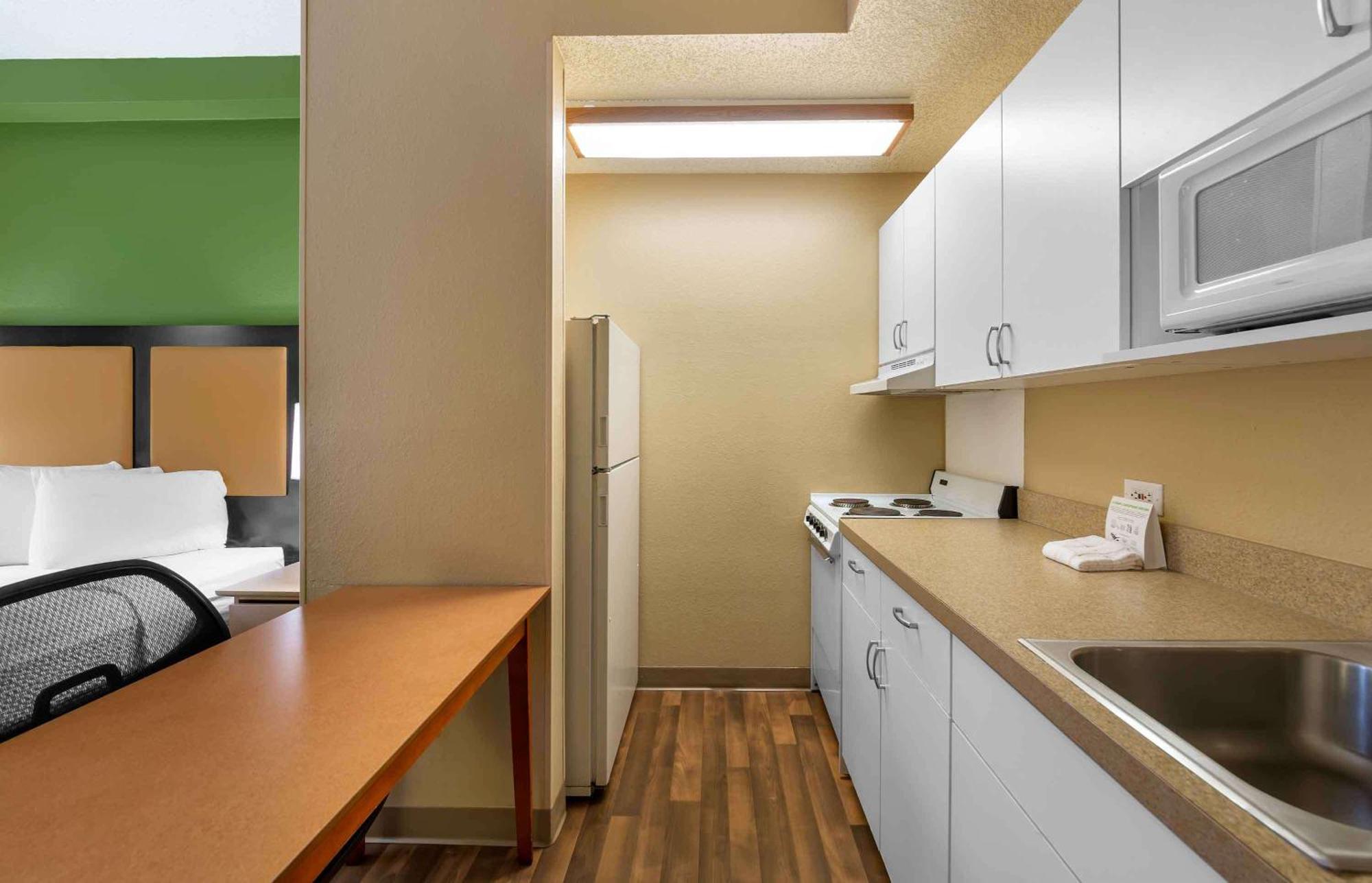 Extended Stay America Suites - Fort Lauderdale - Cypress Creek - Nw 6Th Way Exteriör bild